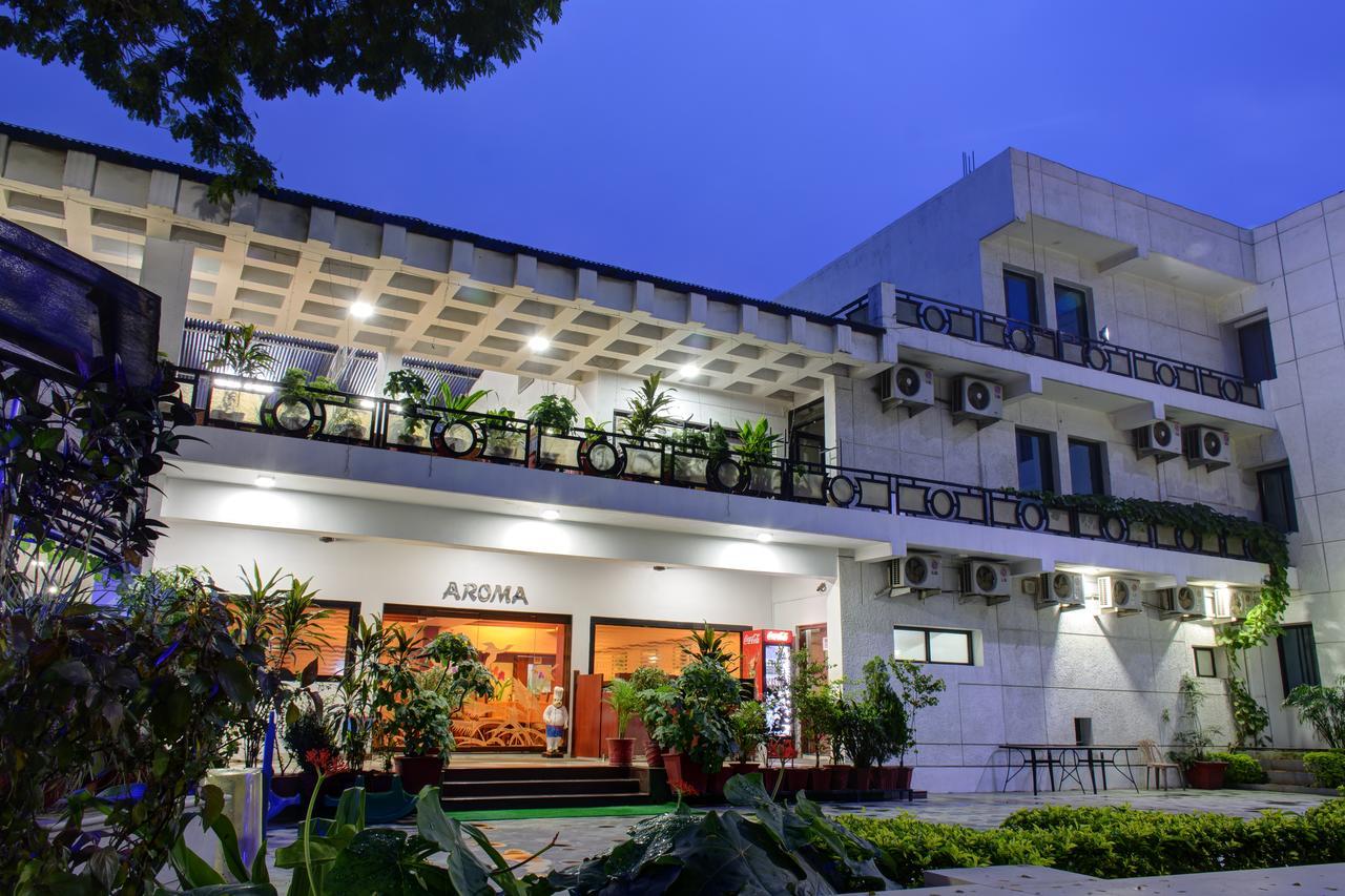 Blue Diamond The Hotel Korba 外观 照片